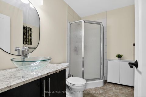 Photo 23 at B - 135 Harthill Way, Nepean (Heritage Park), Ottawa