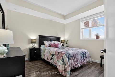 Photo 27 at B - 135 Harthill Way, Nepean (Heritage Park), Ottawa