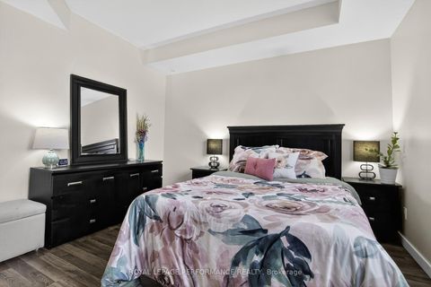 Photo 28 at B - 135 Harthill Way, Nepean (Heritage Park), Ottawa