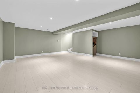 Photo 33 at 35 Randall James Drive, Stittsville (Central), Stittsville