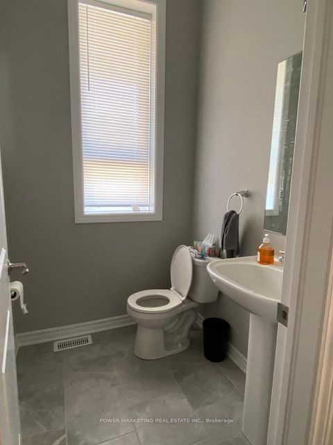 Photo 14 at 507 NORDMANN FIR Court, Emerald Meadows/Trailwest, Kanata