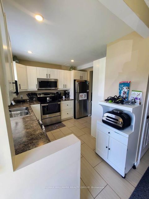 Photo 5 at 119 Teal Crescent, Chatelaine Village, Orleans