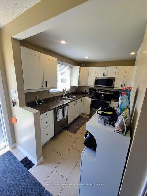 Photo 6 at 119 Teal Crescent, Chatelaine Village, Orleans