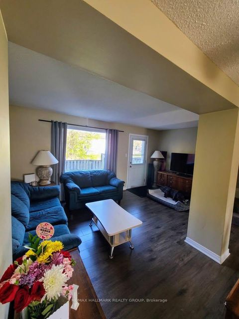 Photo 10 at 119 Teal Crescent, Chatelaine Village, Orleans