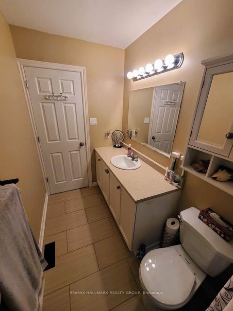 Photo 12 at 119 Teal Crescent, Chatelaine Village, Orleans