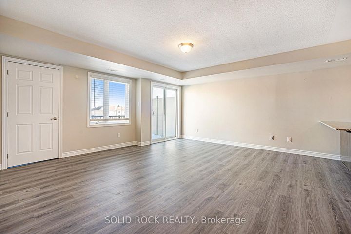 Photo 2 at 42 - 150 Walleye Private, Nepean (Half Moon Bay), Ottawa