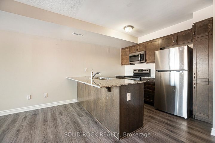 Photo 5 at 42 - 150 Walleye Private, Nepean (Half Moon Bay), Ottawa