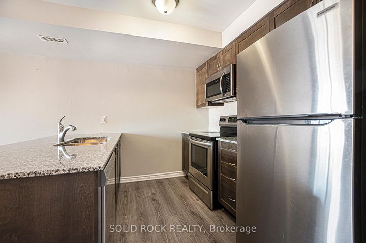 Photo 6 at 42 - 150 Walleye Private, Nepean (Half Moon Bay), Ottawa