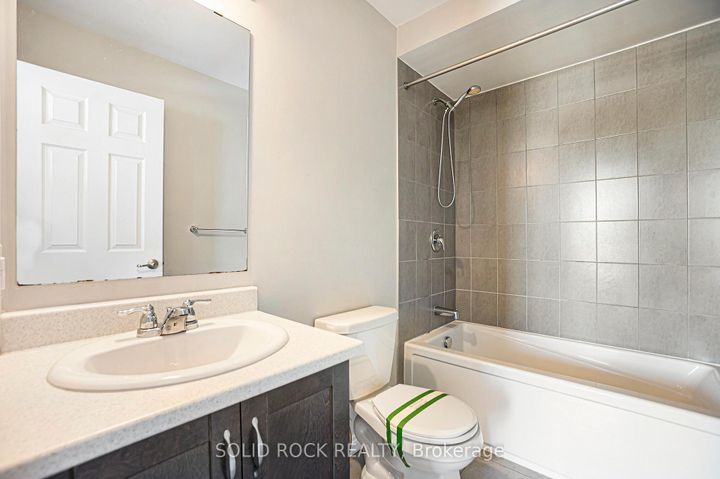 Photo 11 at 42 - 150 Walleye Private, Nepean (Half Moon Bay), Ottawa