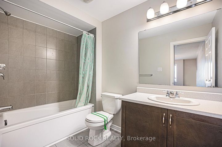 Photo 13 at 42 - 150 Walleye Private, Nepean (Half Moon Bay), Ottawa