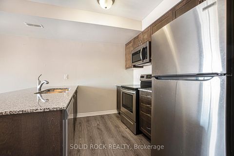 Photo 6 at 42 - 150 Walleye Private, Nepean (Half Moon Bay), Ottawa