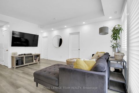 Photo 8 at H - 300 Tulum Crescent, Emerald Meadows/Trailwest, Kanata