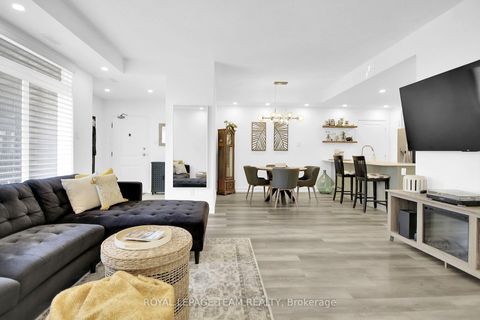 Photo 12 at H - 300 Tulum Crescent, Emerald Meadows/Trailwest, Kanata