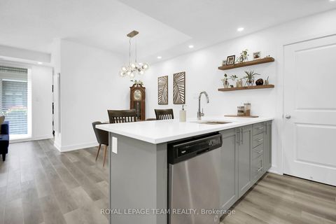 Photo 21 at H - 300 Tulum Crescent, Emerald Meadows/Trailwest, Kanata