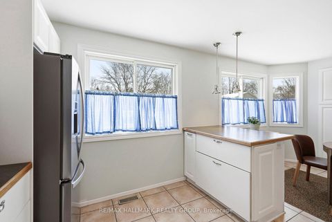 Photo 13 at 6935 Du Bois Avenue, Convent Glen North, Orleans