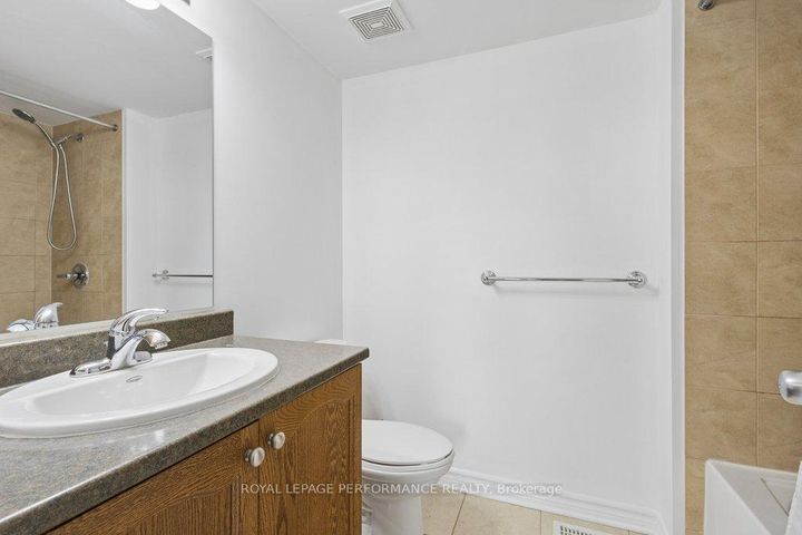 Photo 24 at B - 616 Chapman Mills Drive, Nepean (Strandherd), Ottawa