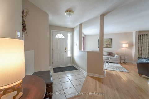 Photo 3 at 170 Bridlewood Drive, Bridlewood, Kanata