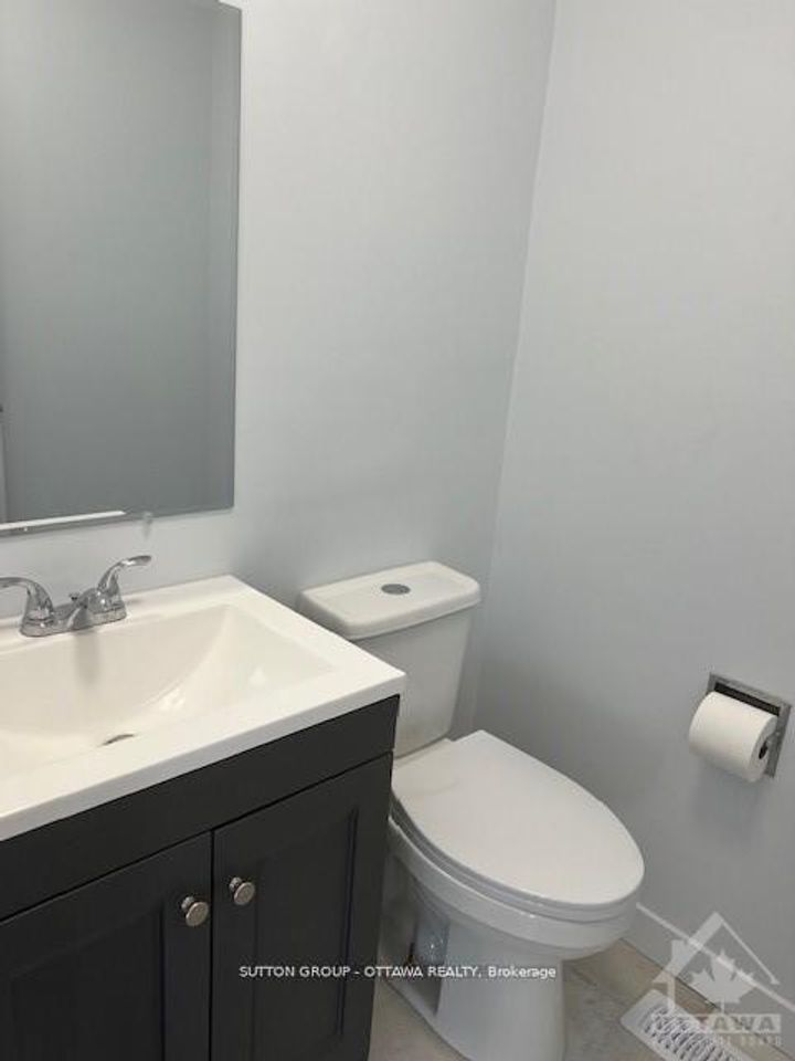 Photo 6 at 178 Mcclellan Road, Nepean (Sheahan Estates/Trend Village), Ottawa