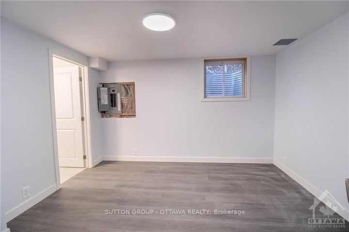 Photo 20 at 178 Mcclellan Road, Nepean (Sheahan Estates/Trend Village), Ottawa