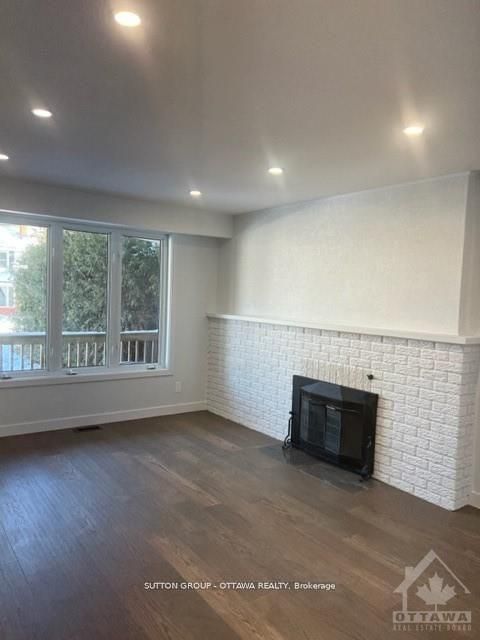 Photo 5 at 178 Mcclellan Road, Nepean (Sheahan Estates/Trend Village), Ottawa