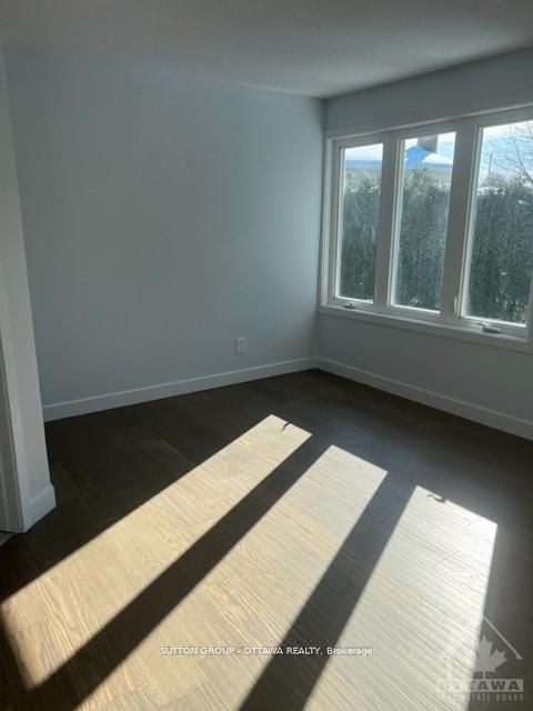 Photo 10 at 178 Mcclellan Road, Nepean (Sheahan Estates/Trend Village), Ottawa