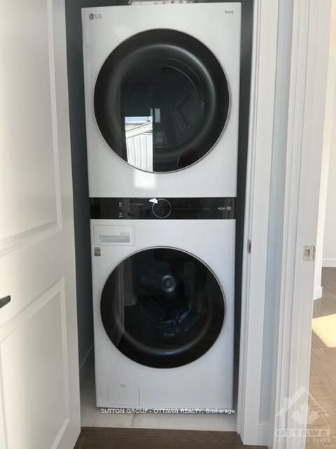 Photo 12 at 178 Mcclellan Road, Nepean (Sheahan Estates/Trend Village), Ottawa