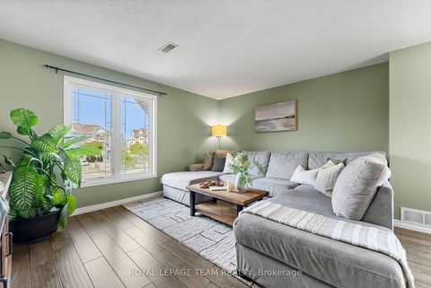 Photo 8 at 368 Crownridge Drive, Emerald Meadows/Trailwest, Kanata