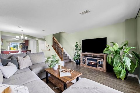 Photo 9 at 368 Crownridge Drive, Emerald Meadows/Trailwest, Kanata