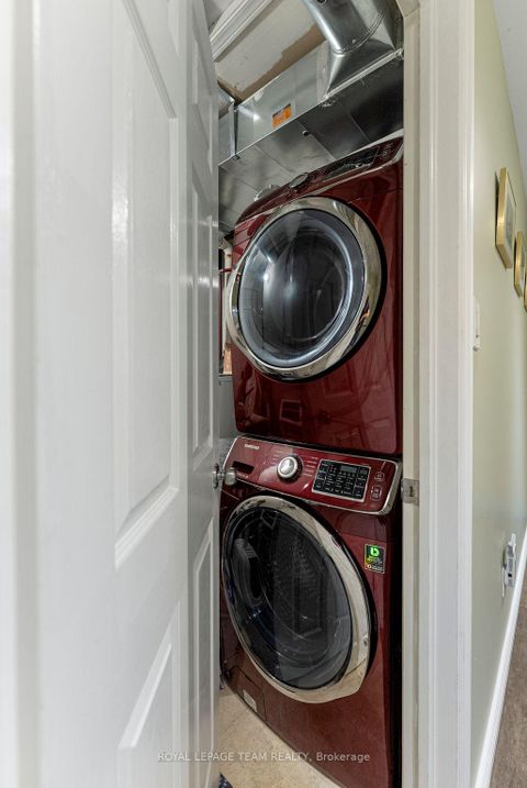 Photo 20 at 368 Crownridge Drive, Emerald Meadows/Trailwest, Kanata