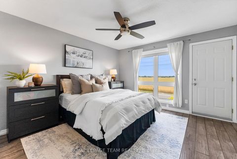 Photo 21 at 368 Crownridge Drive, Emerald Meadows/Trailwest, Kanata