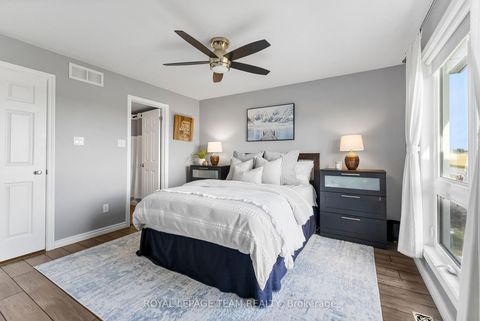 Photo 22 at 368 Crownridge Drive, Emerald Meadows/Trailwest, Kanata