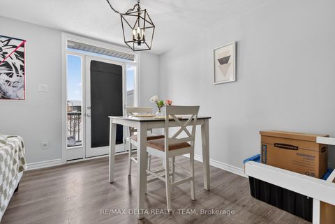 Photo 5 at 94 FEATHERTOP Lane, Emerald Meadows/Trailwest, Kanata