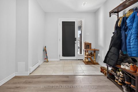 Photo 27 at 94 FEATHERTOP Lane, Emerald Meadows/Trailwest, Kanata