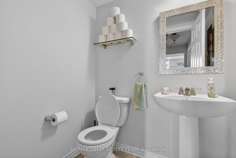 Photo 29 at 94 FEATHERTOP Lane, Emerald Meadows/Trailwest, Kanata