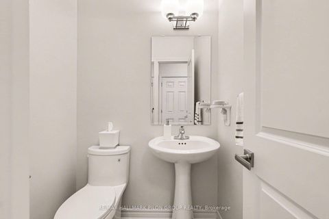 Photo 10 at 811 Tewin Circle, Camelot, Orleans