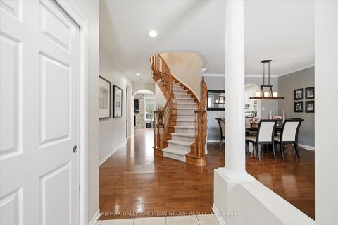 Photo 12 at 2234 Clermont Crescent, Avalon East, Orleans