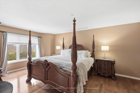 Photo 13 at 2234 Clermont Crescent, Avalon East, Orleans