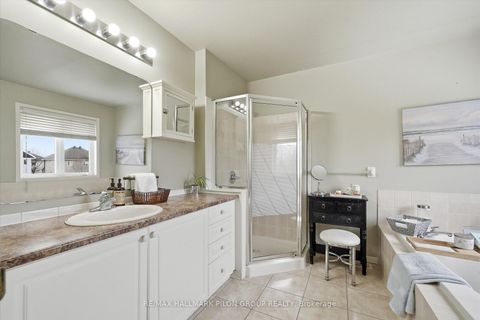 Photo 15 at 2234 Clermont Crescent, Avalon East, Orleans