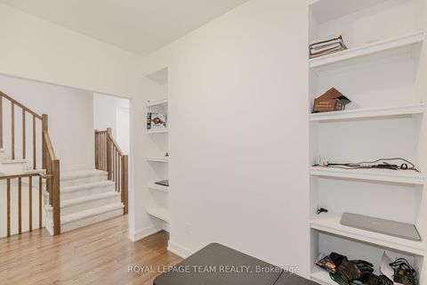 Photo 8 at 867 Anciano Crescent, Emerald Meadows/Trailwest, Kanata