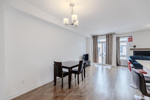 Photo 9 at 867 Anciano Crescent, Emerald Meadows/Trailwest, Kanata