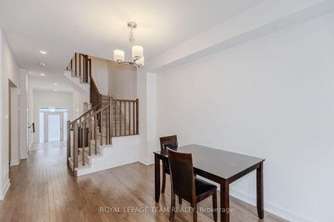 Photo 10 at 867 Anciano Crescent, Emerald Meadows/Trailwest, Kanata