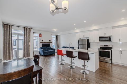Photo 11 at 867 Anciano Crescent, Emerald Meadows/Trailwest, Kanata