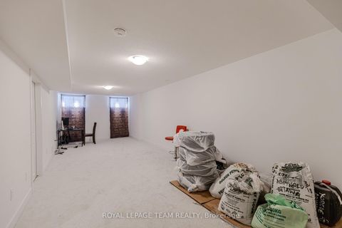 Photo 37 at 867 Anciano Crescent, Emerald Meadows/Trailwest, Kanata