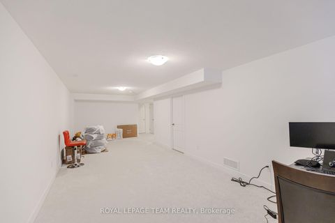 Photo 38 at 867 Anciano Crescent, Emerald Meadows/Trailwest, Kanata