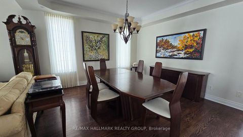 Photo 3 at 453 Keith Crescent, Mer Bleue/Bradley Estates/Anderson Park, Orleans