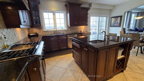 Photo 5 at 453 Keith Crescent, Mer Bleue/Bradley Estates/Anderson Park, Orleans