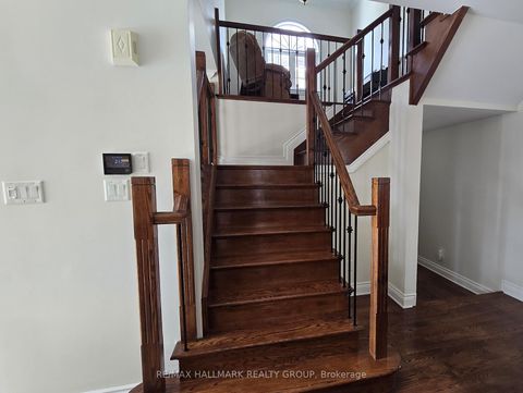 Photo 12 at 453 Keith Crescent, Mer Bleue/Bradley Estates/Anderson Park, Orleans