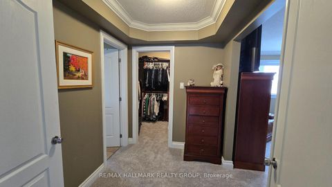 Photo 16 at 453 Keith Crescent, Mer Bleue/Bradley Estates/Anderson Park, Orleans