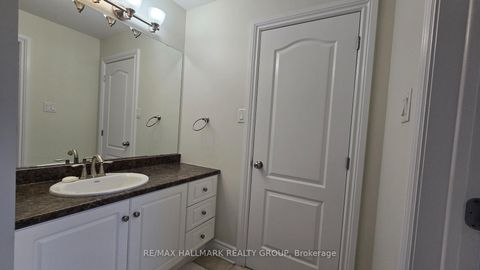 Photo 18 at 453 Keith Crescent, Mer Bleue/Bradley Estates/Anderson Park, Orleans