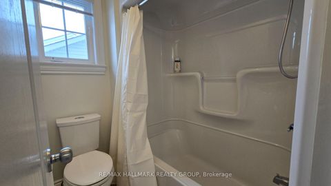 Photo 19 at 453 Keith Crescent, Mer Bleue/Bradley Estates/Anderson Park, Orleans